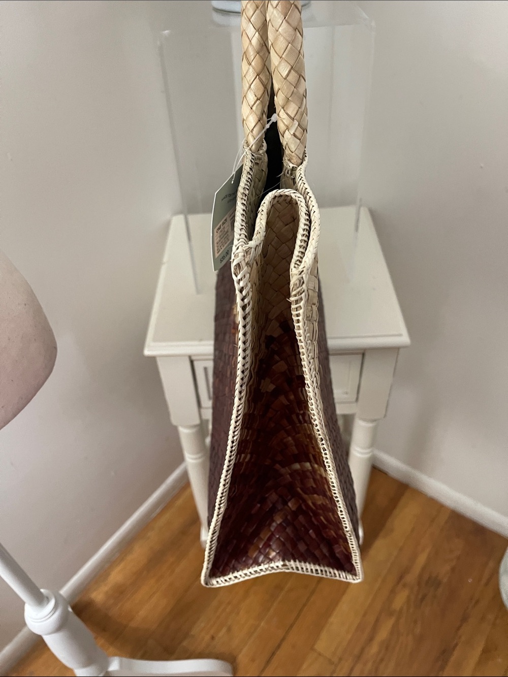 Shade & Shore Brown and Cream Woven Ombre Tote - Picture 6 of 9
